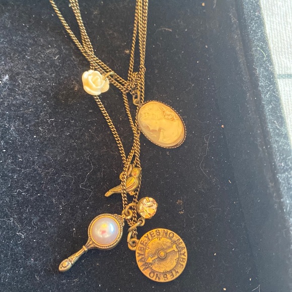 Necklace bundle - Picture 4 of 5